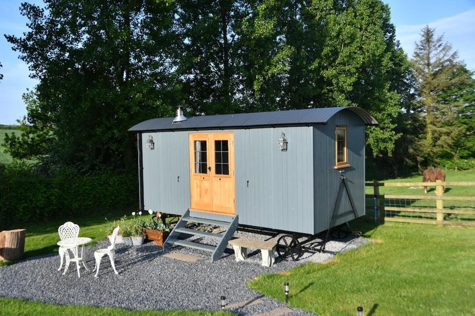 The Shepherds Hut Carmarthen Esterno foto